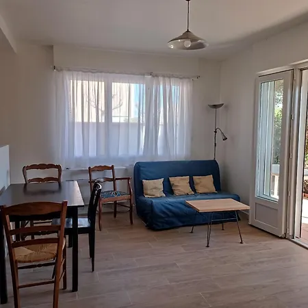 Le Du Qui Peche Apartment *